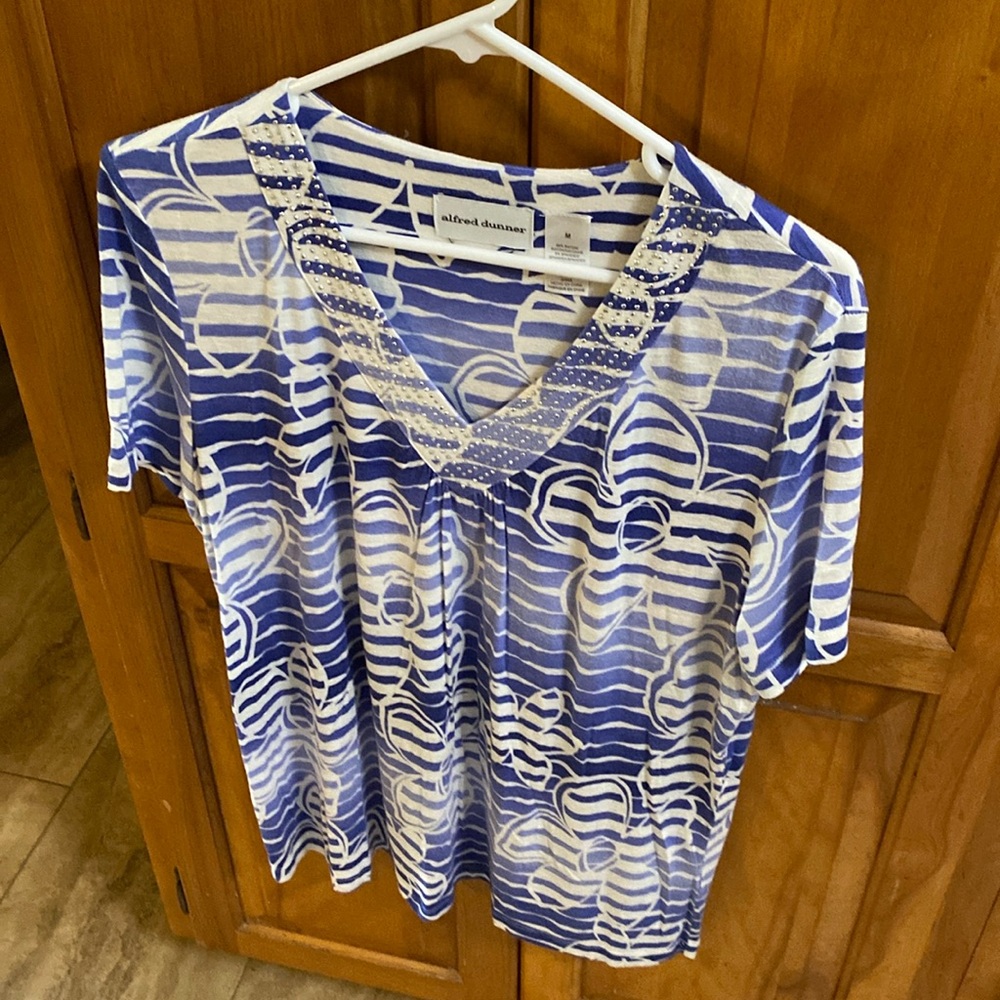 Alfred Dunner Short Sleeve Embellished Tee, Size M